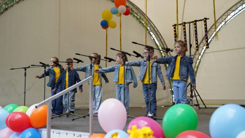 Virbalyje skamba jubiliejinė „Keliaujanti daina“: į festivalį susirinko jaunieji talentai