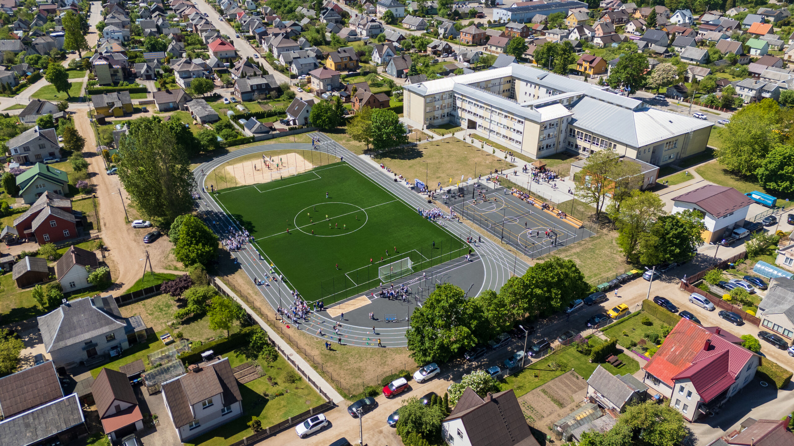 Tauragėje atidarytas milijoninis stadionas: rekonstrukcija atskleidė netikėtą istorinį radinį