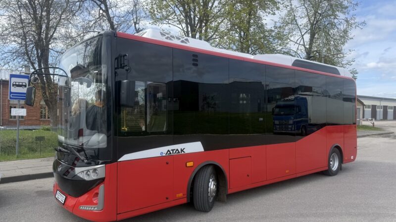 Gyventojų laukia pokyčiai viešajame transporte: rajone jau kursuos elektriniai autobusai