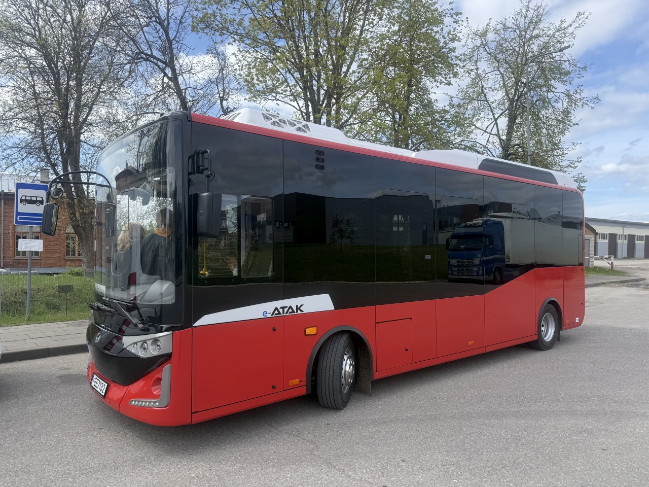 Gyventojų laukia pokyčiai viešajame transporte: rajone jau kursuos elektriniai autobusai
