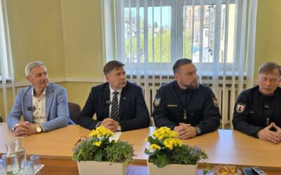 Didelis gaisras durpyne sutelkė milžiniškas pajėgas: ekstremali situacija paskelbta visame rajone