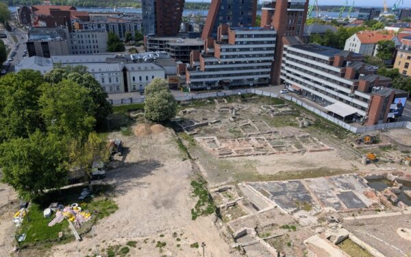 Istoriniai radiniai koreguoja Atgimimo aikštės likimą: Klaipėda skelbia naują planą