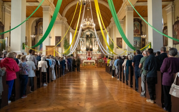 Butrimonyse nuaidėjo išskirtinė šventė: 100 metų jubiliejus sutraukė minias žmonių
