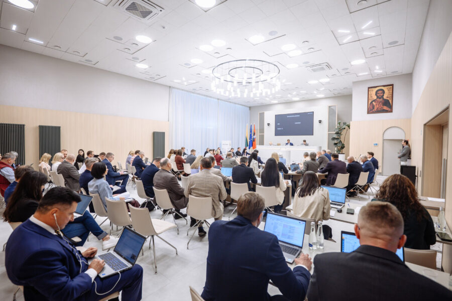 Vilniaus rajono taryba priėmė svarbius sprendimus: nuo 1 euro nuomos iki stipendijų
