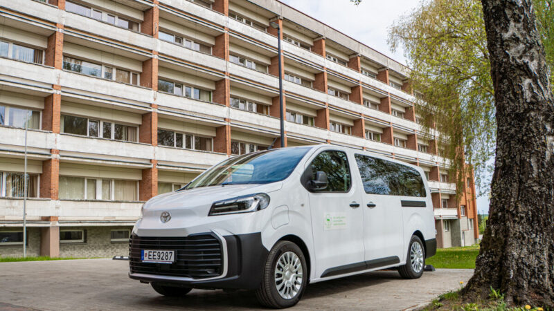 Mobilioji medikų komanda gavo naują elektromobilį: pokyčius pajus dalis pacientų