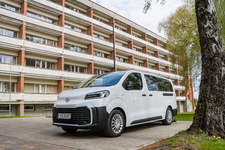 Mobilioji medikų komanda gavo naują elektromobilį: pokyčius pajus dalis pacientų