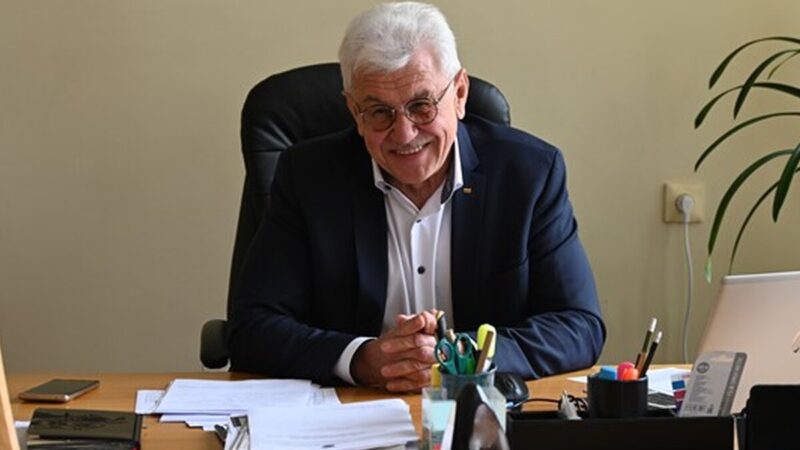 Išrinkti Metų mokytojai Pakruojyje: trims pedagogėms skirtas ypatingas įvertinimas