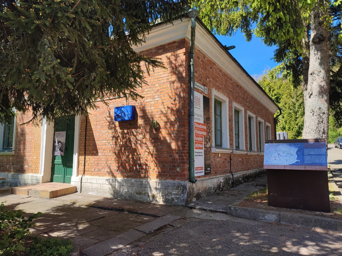 Po ilgų diskusijų priimtas sprendimas: aiškėja, kas laukia Nidos švyturio teritorijos