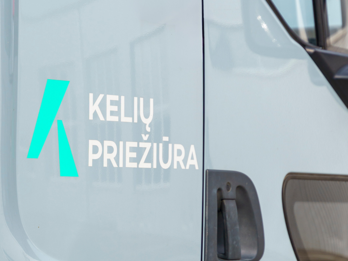 Vairuotojams siunčia svarbią žinią: kelių priežiūroje vis daugiau pažangių sprendimų