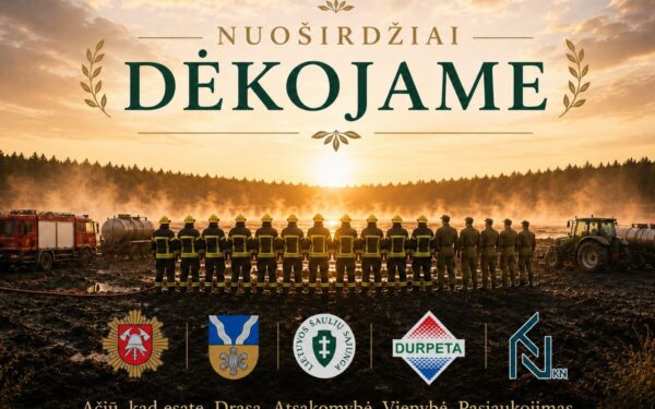 Po sudėtingos kovos suvaldytas durpyno gaisras: ugniagesiai ir savanoriai dirbo ištisas paras
