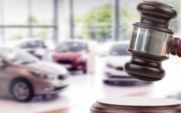 Gyventojams atsiveria proga pigiau įsigyti automobilį: savivaldybė skelbia aukcionus