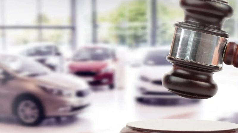 Gyventojams atsiveria proga pigiau įsigyti automobilį: savivaldybė skelbia aukcionus