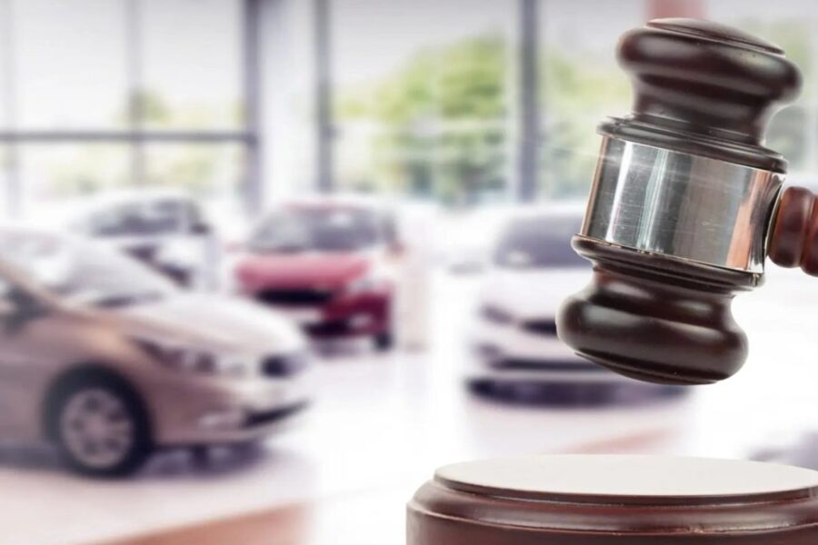Gyventojams atsiveria proga pigiau įsigyti automobilį: savivaldybė skelbia aukcionus