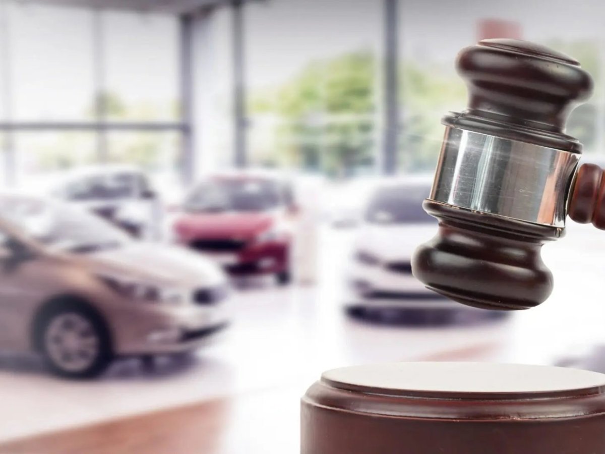 Gyventojams atsiveria proga pigiau įsigyti automobilį: savivaldybė skelbia aukcionus