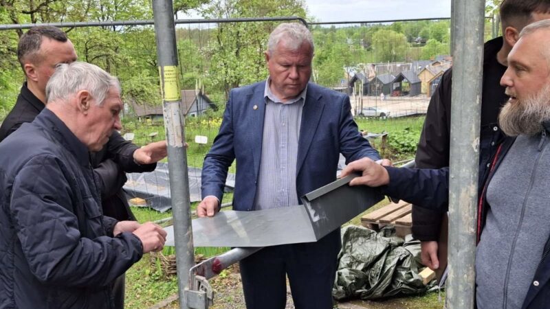 Anykščių savivaldybė pratrūko dėl remonto: netoleruos darbų vilkinimo ir broko