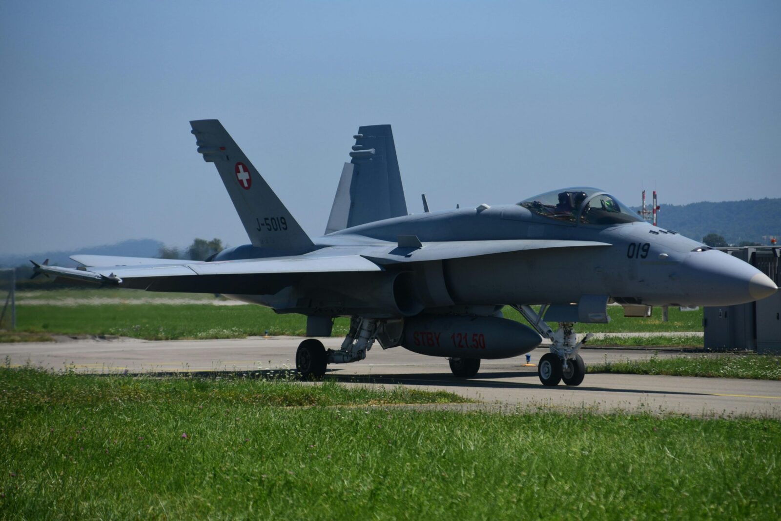 Jėgų pusiausvyra keičiasi: Kinijos J-20 naikintuvų skaičius pasiekė istorinę ribą