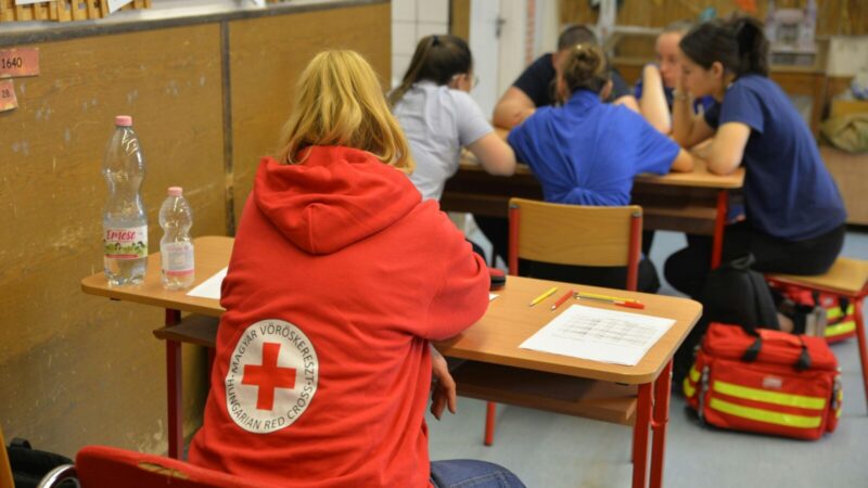 Smūgis humanitarinei teisei: kodėl ligoninės tapo taikiniais ir kokia grėsmė laukia?