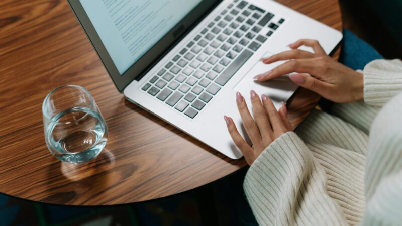 „Google Docs“ atvėrė naują funkciją: štai kaip dokumentus dabar už jus parašys DI