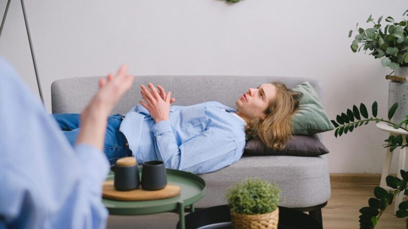 Anykščiuose šeimoms siūlo nemokamą pagalbą: nuo psichologo konsultacijų iki tėvystės mokymų