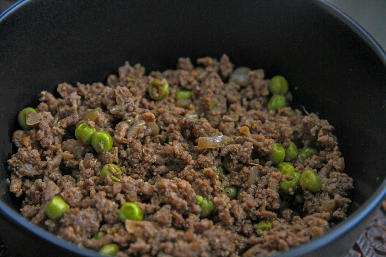 Internetą sprogdina „boy kibble“ dieta: štai kodėl vyrai ėmė valgyti lyg gyvūnai