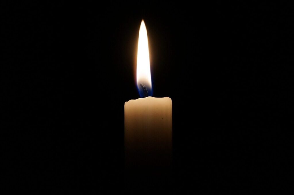 candle, light, candlelight, flame, wick, candle wick, wax, incandescent, burn, burning candle, black background, candle, candle, candle, candle, candle, black background