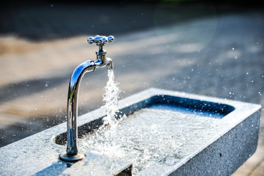 faucet, sink, tap, tap water, flow, flowing water, fresh water, nature, clean water, wet, splashing, splash, water, fountain, water fountain