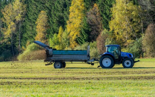 Brangstančios dujos smogė trąšų rinkai: paaiškino, kada tai pajusime maisto parduotuvėse