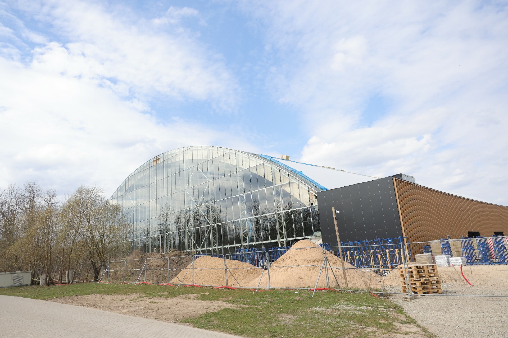 Viešuosiuose pirkimuose sutaupyta beveik 19 mln. eurų: kai kurių projektų kainos smuko drastiškai