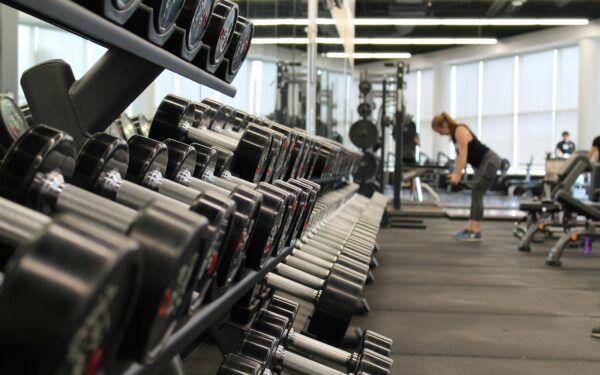 Kada geriausia sportuoti? Mokslininkai atskleidė, kaip laikas keičia treniruotės naudą