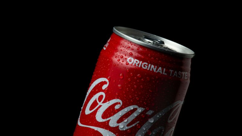 „Coca-Cola“ ir soda sode: triukas, kuris esą išvaro skruzdėles, bet ekspertai įspėja