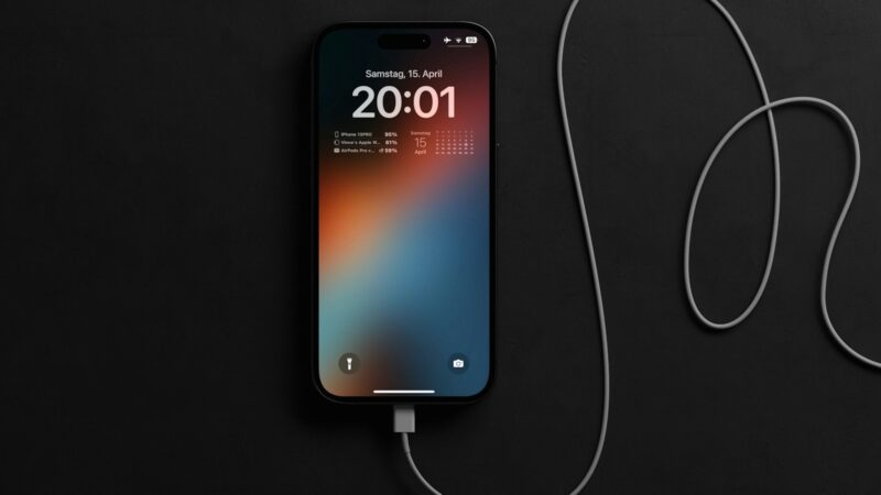 Kraunate telefoną iki 100 proc.? Ekspertai paaiškino, kodėl tai gali greitai sugadinti įrenginį