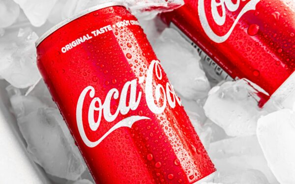 Skruzdėlės ir amarai puola sodą? Štai kaip juos atbaidyti naudojant paprastą „Coca-Cola“