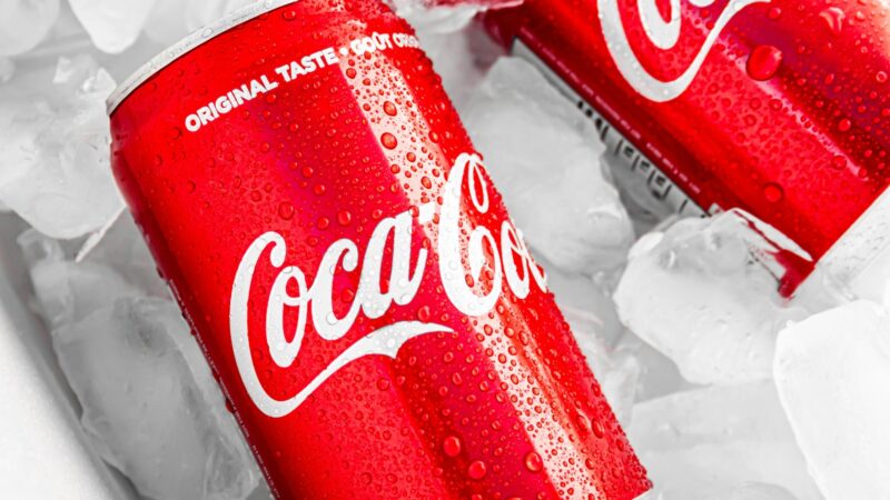 Skruzdėlės ir amarai puola sodą? Štai kaip juos atbaidyti naudojant paprastą „Coca-Cola“