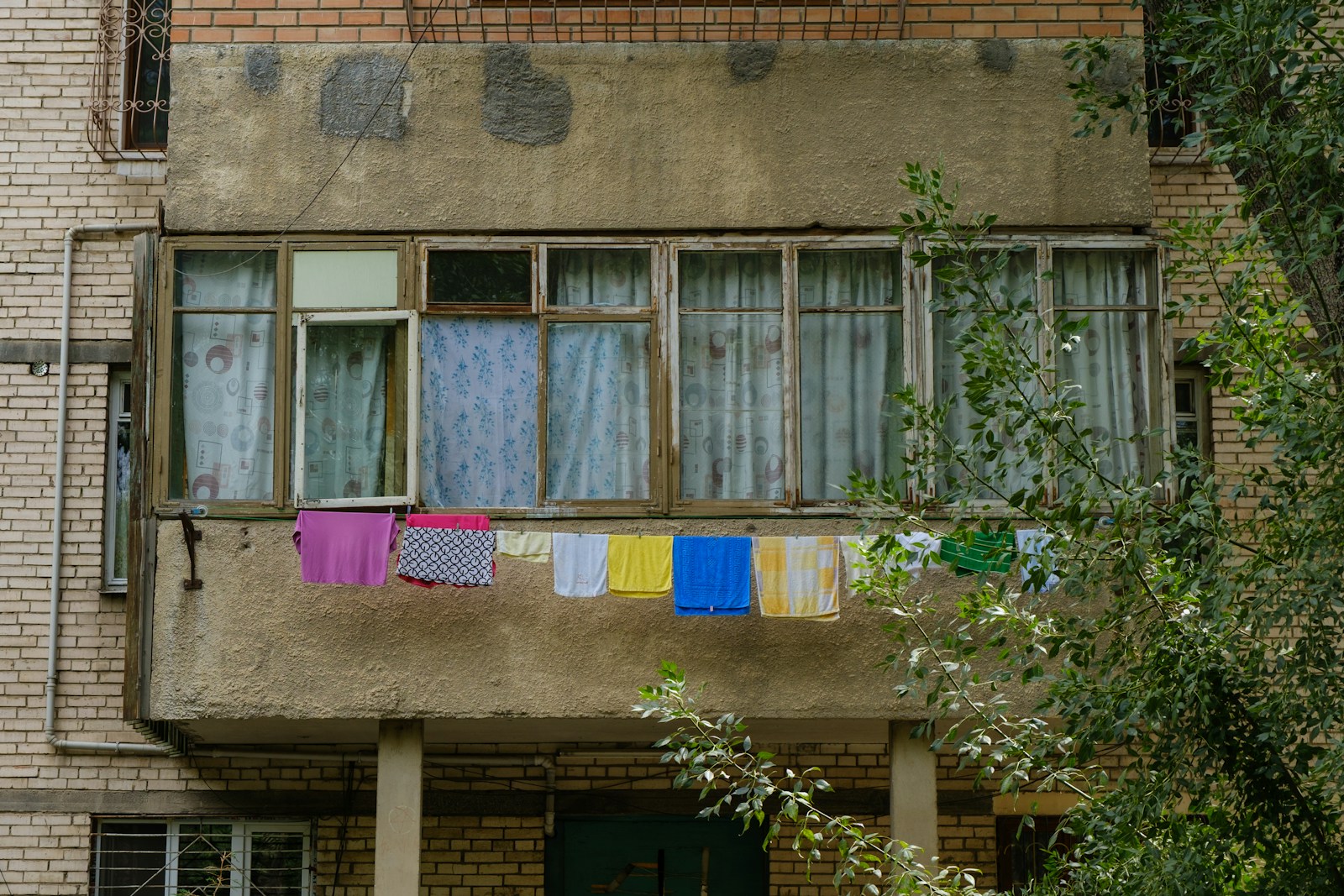 Džiovyklės nereikia: kaip bute įrengti patikimą skalbinių džiovinimo vietą, kad neatsirastų pelėsis