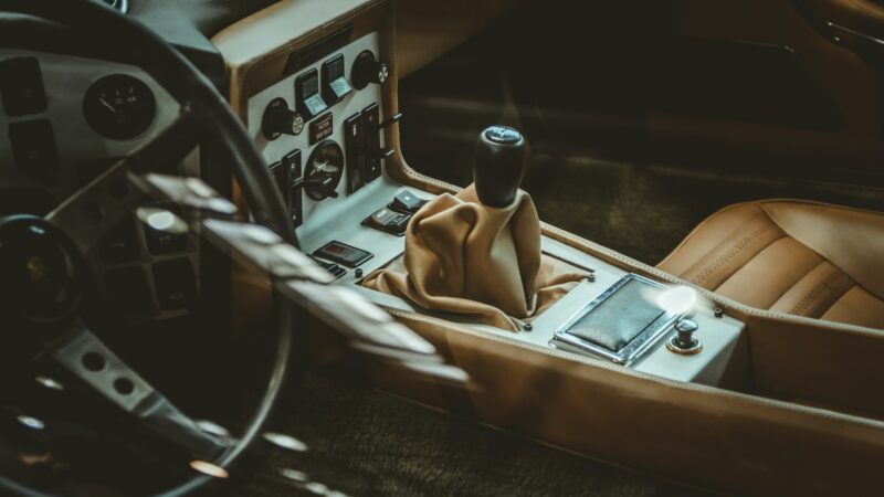 Kaip išsirinkti automatinę pavarų dėžę naudotam automobiliui: svarbiausi tipai, rizikos ir patarimai perkant