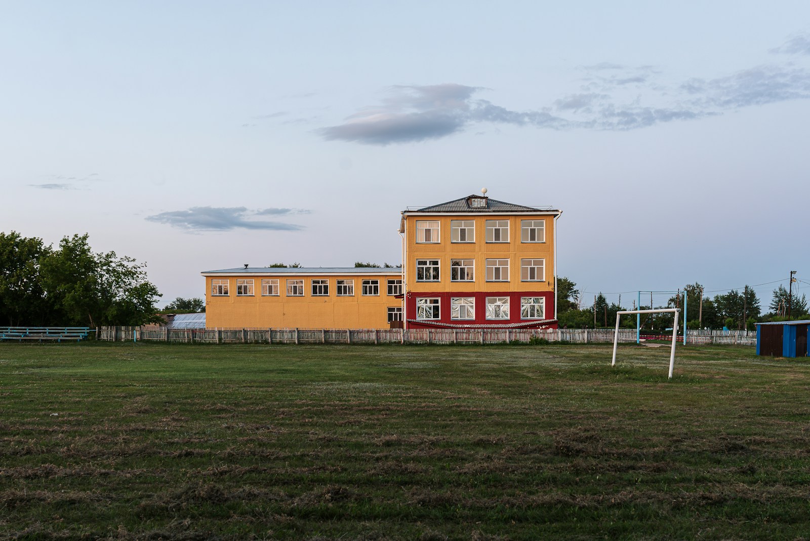 Kaip keičiasi mažų miestų gimnazijos: mažėjant mokinių skaičiui, tenka išmokti mokyti kitaip
