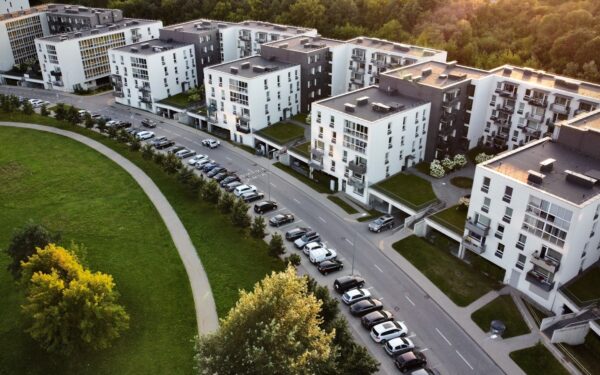 Kaip keičiasi Vilniaus rajonai: kur šiandien keliasi jaunos šeimos ir ką pravartu žinoti prieš renkantis