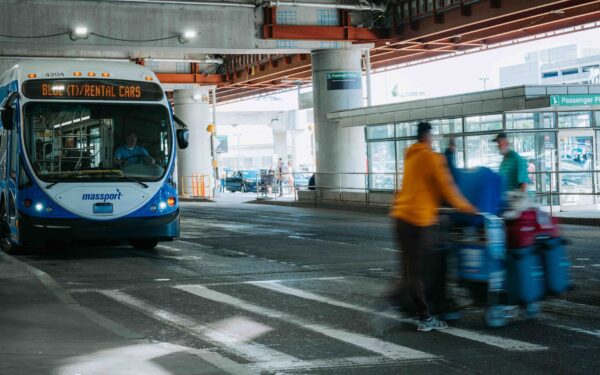 Kaip sutaupyti keliaujant į oro uostą: patogesni susisiekimo būdai iš didžiųjų Lietuvos miestų