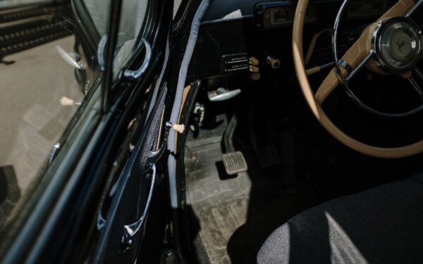 Kaip tinkamai sureguliuoti automobilio sėdynę ir vairą: mažiau nuovargio, daugiau saugumo kasdienėse kelionėse