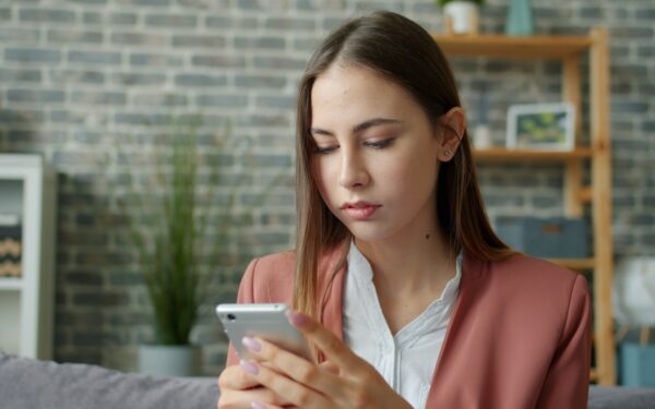 Kaip tvarkingai atjungti programų prieigą prie jūsų paskyrų: praktiškas vadovas „Google“, „Facebook“ ir kitoms