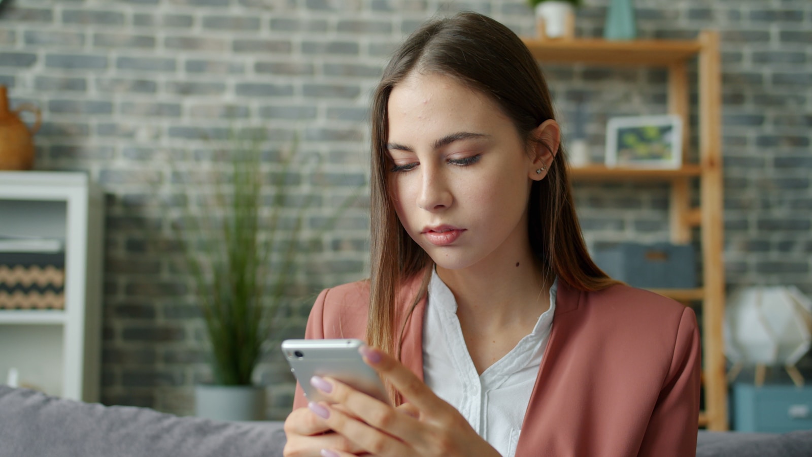 Kaip tvarkingai atjungti programų prieigą prie jūsų paskyrų: praktiškas vadovas „Google“, „Facebook“ ir kitoms