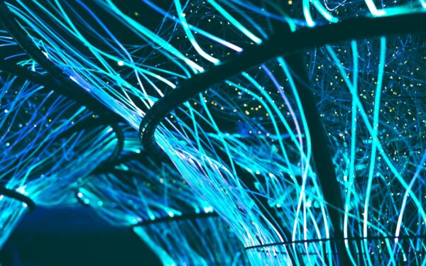 Kas iš tiesų yra kvantinė teleportacija: kaip laboratoriniai eksperimentai artina naujos rūšies internetą