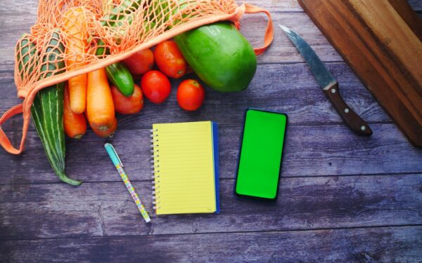 Maistas, kuris tarnauja jums: kaip susidaryti universalią sveikesnės savaitės meniu schemą be sudėtingų dietų