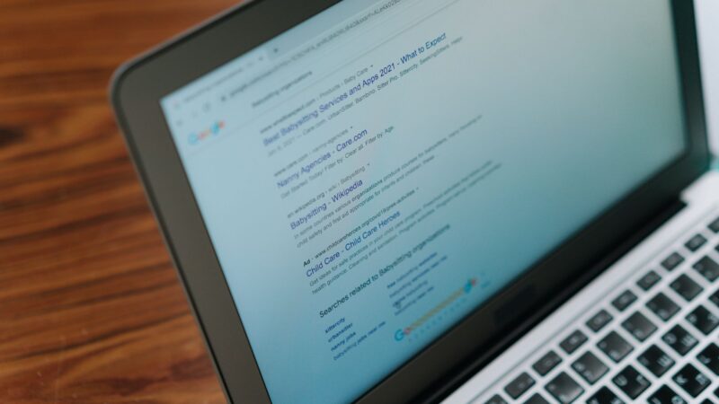 Naršyklės plėtiniai kasdienai: kaip nedideliais įrankiais palengvinti darbą ir apsaugoti privatumą