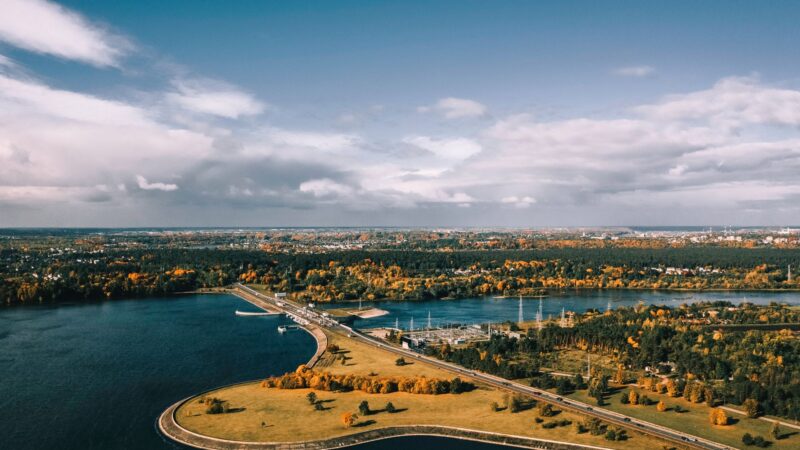 Naujakurių banga Kaune: kodėl vis daugiau šeimų renkasi gyventi šiame mieste ir ką svarbu žinoti
