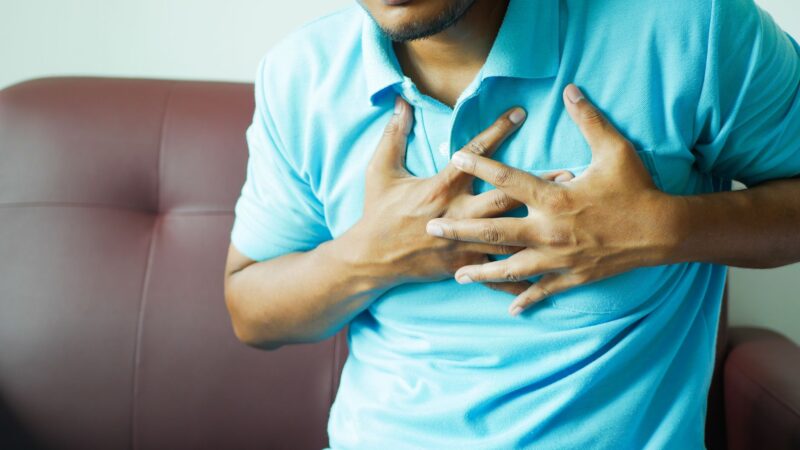 Kardiologai įspėja: šie iš pirmo žvilgsnio nekalti požymiai gali išduoti širdies ligas