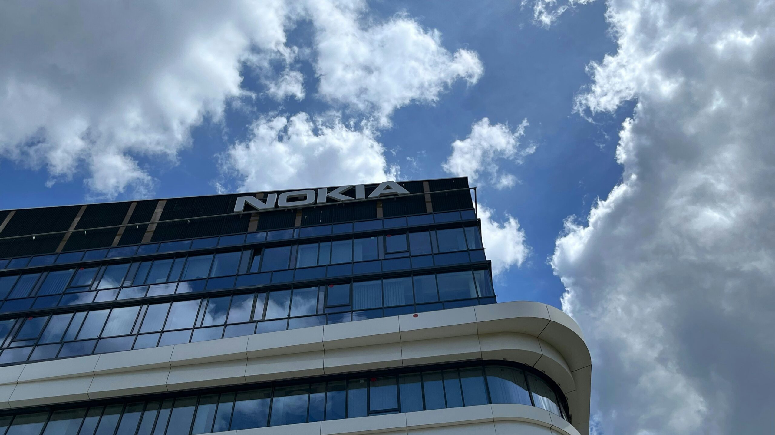 Brangiausia Europos bendrovė žlugo greičiau, nei kas nors tikėjosi: kas pražudė „Nokia“?