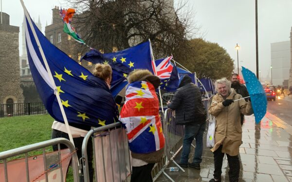 Tai, kas atrodė neįmanoma, tampa realu: britų požiūris į Europos Sąjungą keičiasi