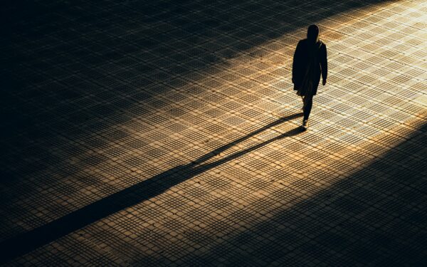 Kodėl labai protingi žmonės dažnai būna nelaimingesni? Psichologai turi paaiškinimą