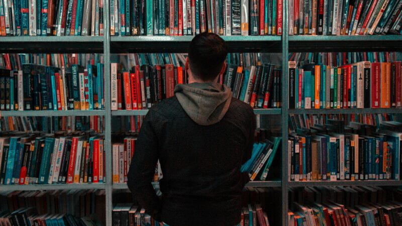 Manote, kad esate atviri ir išmintingi? Psichologai siūlo pirmiausia įvertinti šiuos 6 bruožus